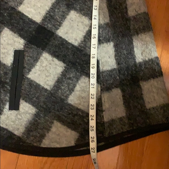 Banana Republic Heritage Black Plaid Cape XS/S - Picture 10 of 10